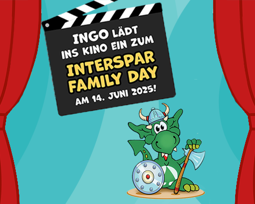Gewinnspiel "INTERSPAR Family Day" 2025 INGO, der grüne Drache, als Wikinger vor einem Kino-Hintergrund