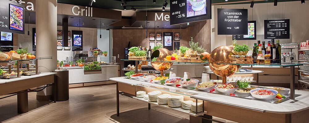 Blick auf das INTERSPAR Mittagsbuffet