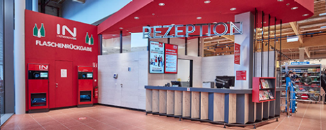 Rezeption in einem INTERSPAR Hypermarkt
