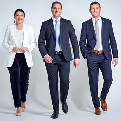 Die INTERSPAR Geschäftsführung von links nach rechts: Michaela Blüml (INTERSPAR-Geschäftsführer-Stellvertreterin), Johannes Holzleitner (INTERSPAR-Geschäftsführer), Norbert Maier (INTERSPAR-Geschäftsführer-Stellvertreter)