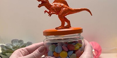 Anleitung zum Basteln eines Dekoglases