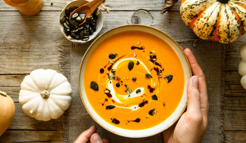 Pikante Kürbissuppe mit Kernöl von der SPAR Mahlzeit!