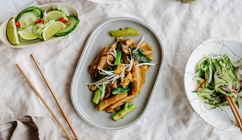 SPAR Mahlzeit! Pad See Ew mit Ei ( gebratene thailändische Nudeln)