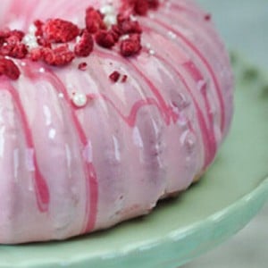 Sallys Mirror-Glaze-Torte