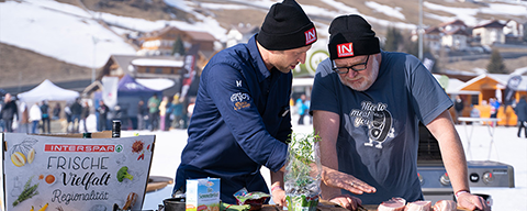 Didi Maier und Haymo Gutweninger beim gemeinsamen Wintergrillen