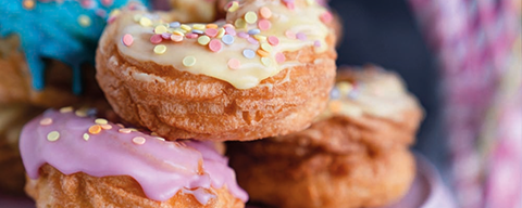 Sallys Faschings-Spritzkuchen mit Sträuseln