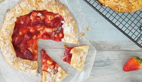 Sallys Erdbeer-Galette