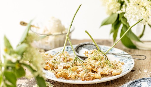 SPAR Mahlzeit! Gebackene Holunderblüten im Bierteig