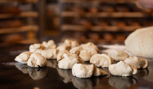 Schritt für Schritt Anleitung zum Backen von Buchteln