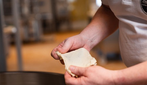 Schritt für Schritt Anleitung zum Backen von Buchteln