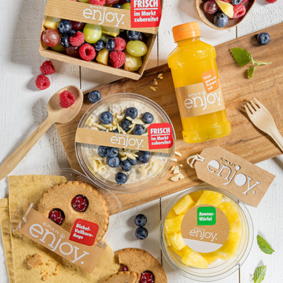 Verschiedene abgepackte SPAR Enjoy-Produkte