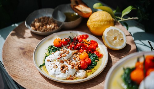 SPAR Mahlzeit! Burrata mit geschmolzenen Tomaten