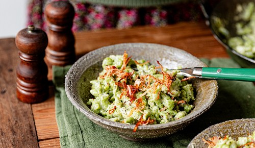 SPAR Mahlzeit! Spinatspätzle in würziger Käsesauce