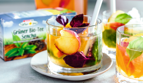 Grüner Eistee mit Zitronen und Steinobst | SPAR Mahlzeit!
