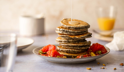 SPAR Mahlzeit! Vegane Mohn-Pancakes mit Zitronensauce