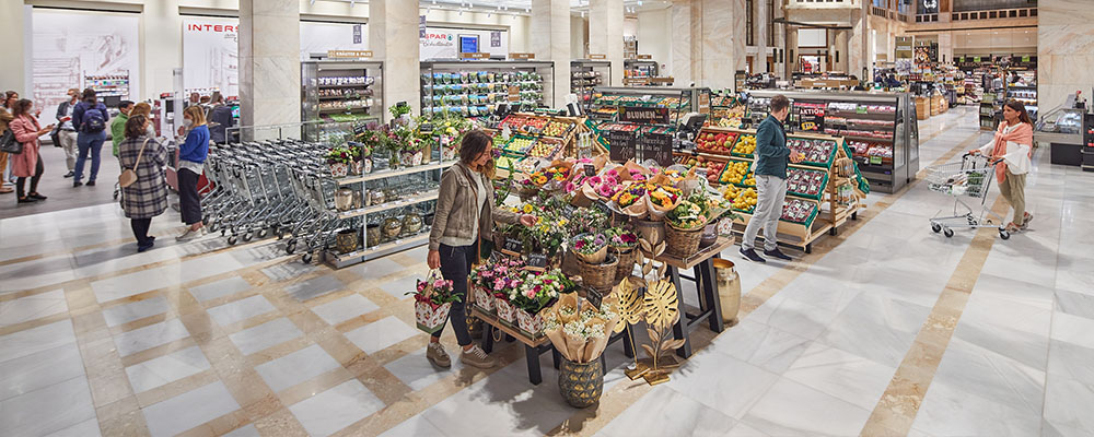 Blick in die Blumen-Abteilung im INTERSPAR Am Schottentor