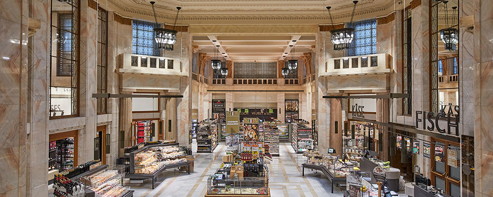 Blick in die Markthalle des INTERSPAR Am Schottentor