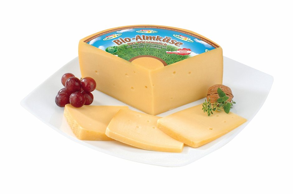 SPAR Natur*pur Bio-Almkäse aus Wiesenmilch 1 KG