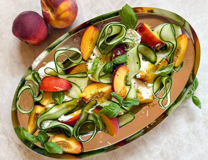 Pfirsich-Caprese-Salat-703x541.jpg