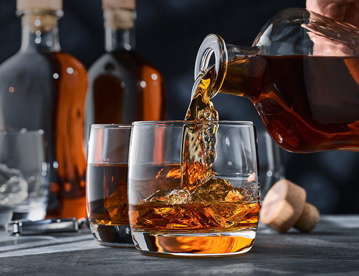 Rum einschenken.jpg