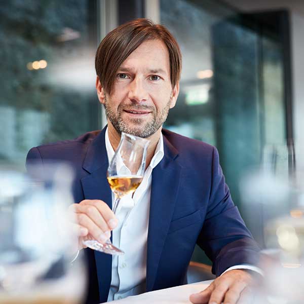 Alexander_Moropulo_600x600.jpg