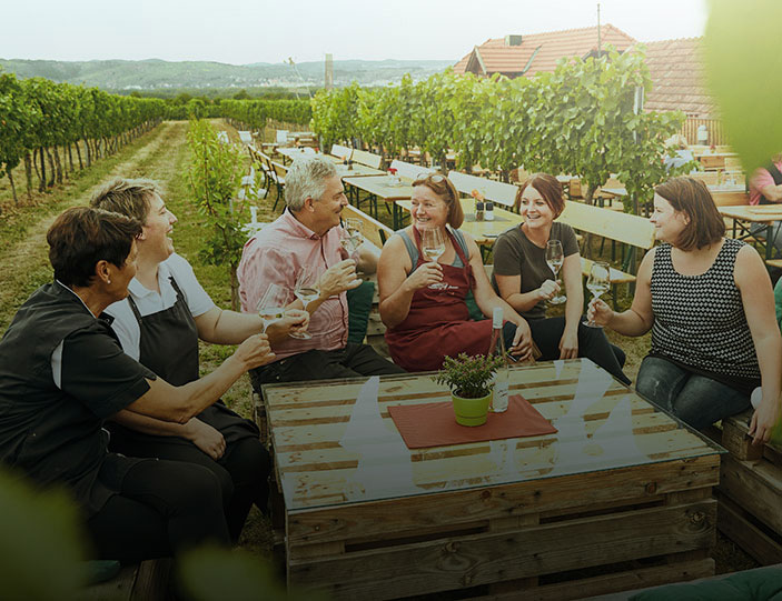 2021KW23-WinzerUrlaub-mobil-j1.jpg 2021KW23-WinzerUrlaub-mobil-j1.jpg