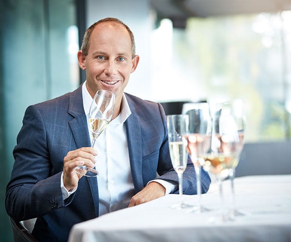 Florian Sperl empfiehlt Steininger Traminer Sekt