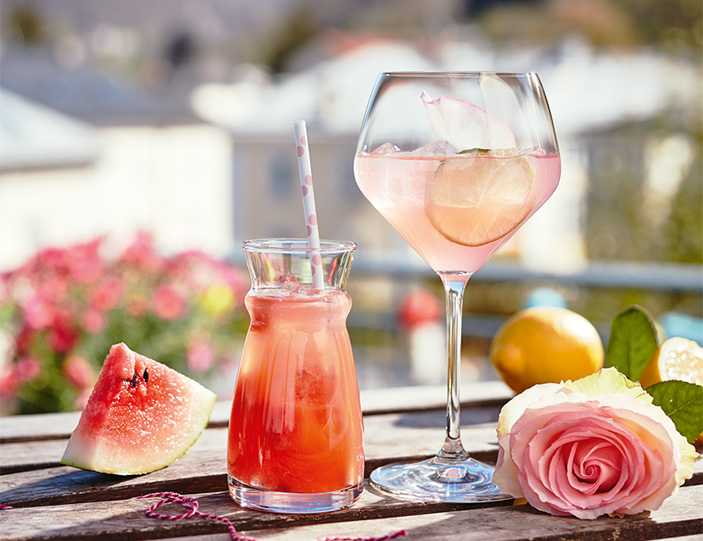 Sommercocktails mit Schaumwein